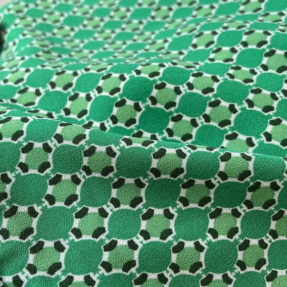 Jones & Co NW women’s button up tie neck blouse sleeveless geometric green Small - Picture 14 of 14